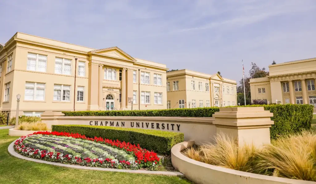 Chapman University acceptance rate and campus in Orange