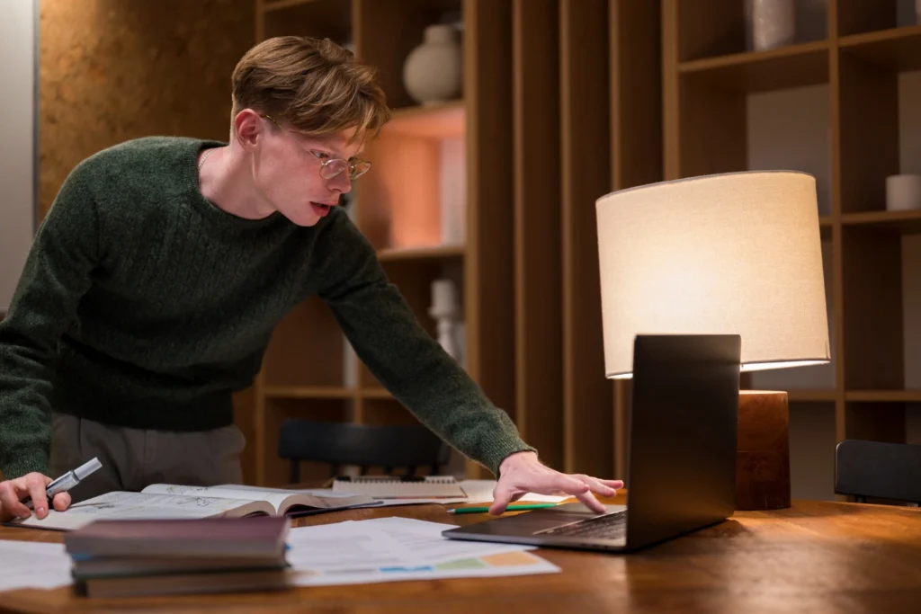 College student budgeting side gig income and taxes